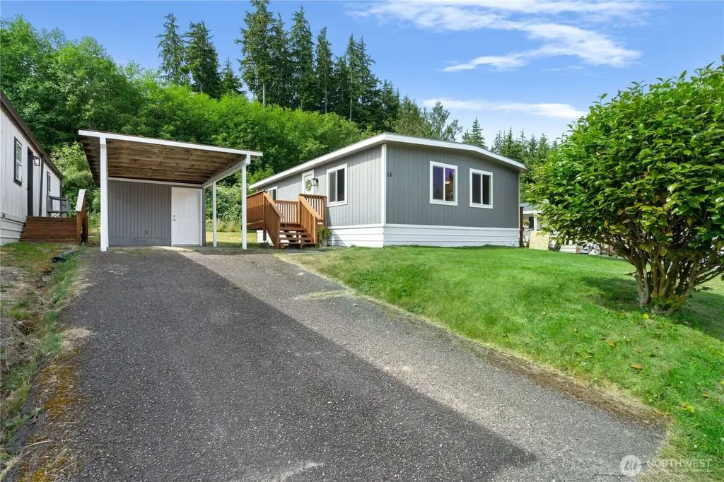1019 Standford Drive Cosmopolis WA 98537
