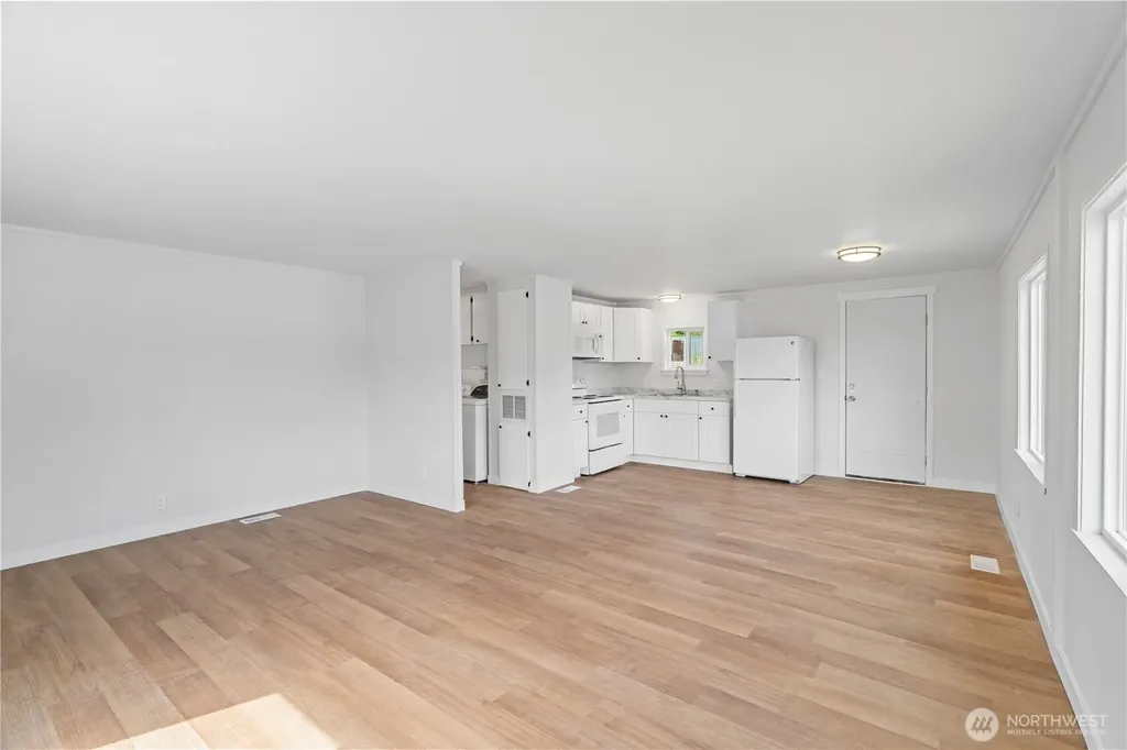 1019 Standford Drive Cosmopolis WA 98537