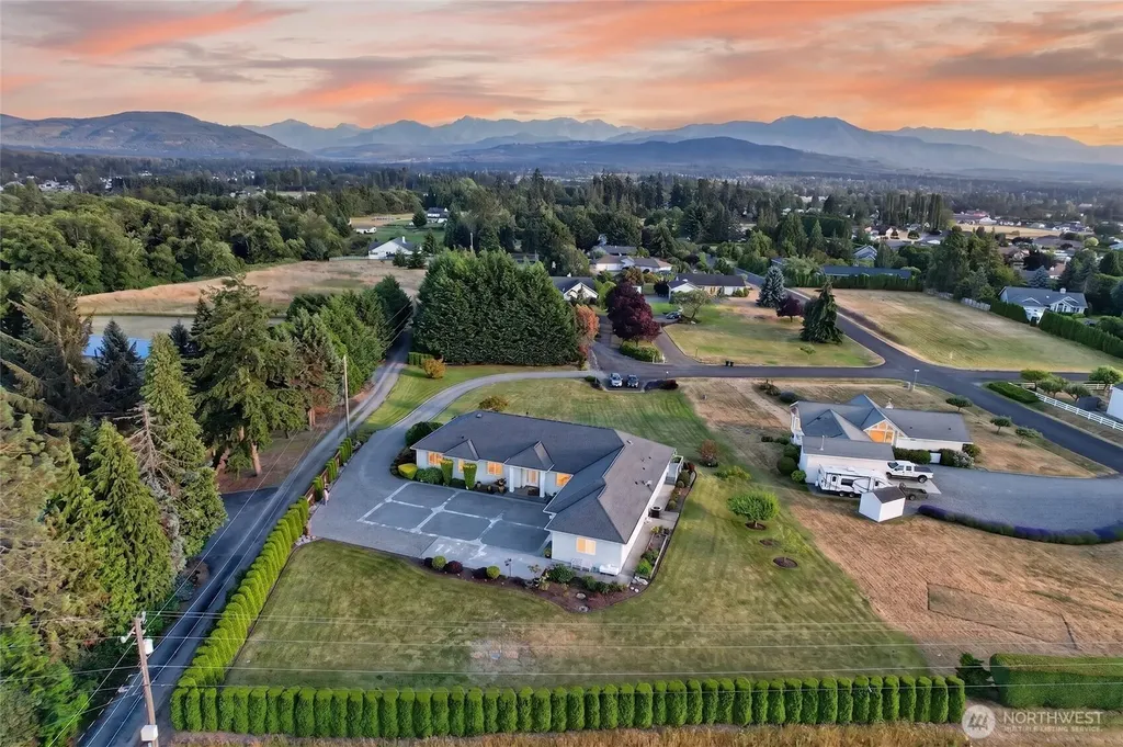31 E Bedinger Road Sequim WA 98382