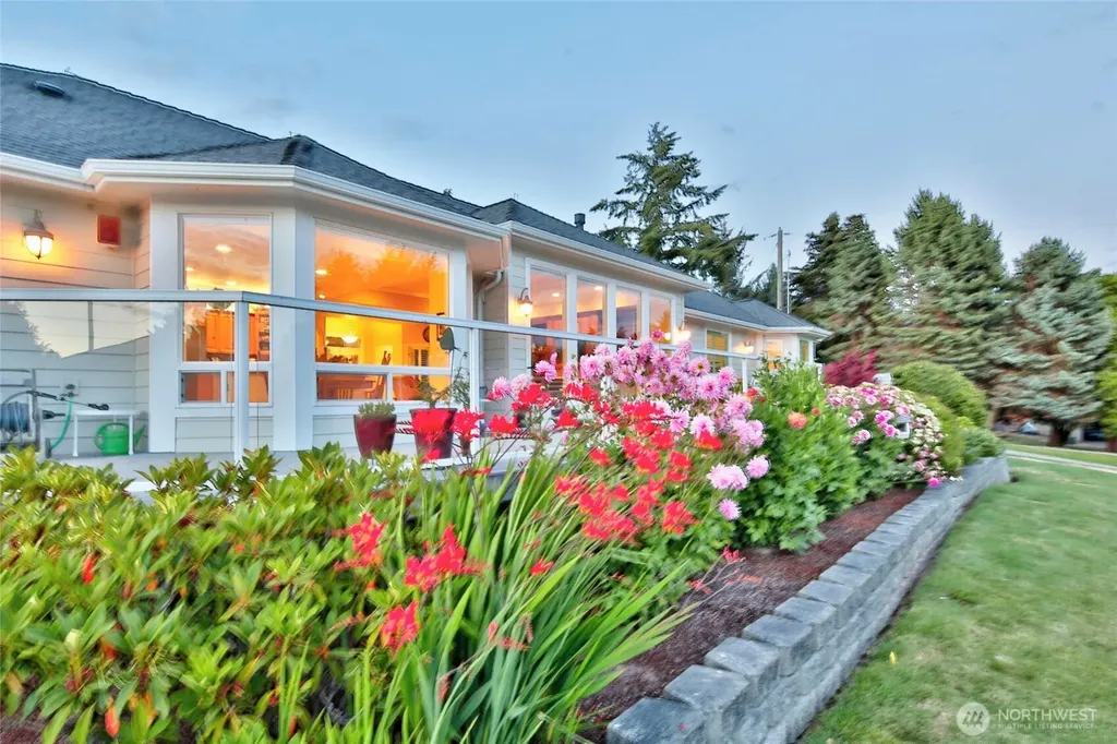 31 E Bedinger Road Sequim WA 98382