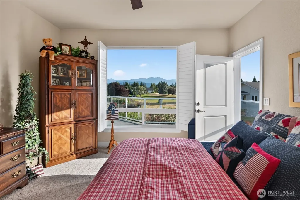 31 E Bedinger Road Sequim WA 98382