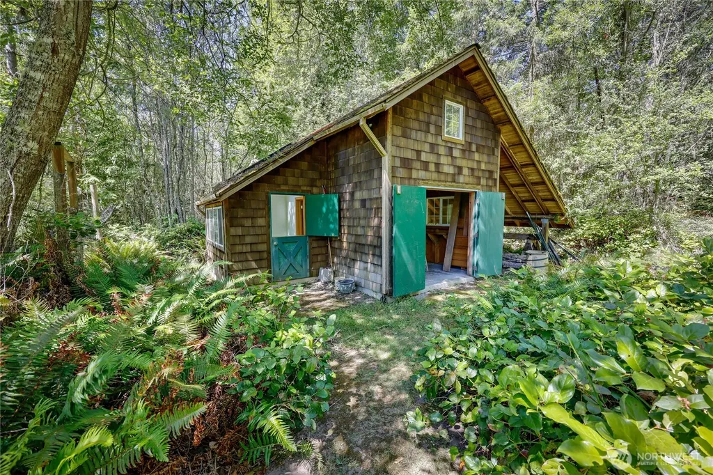 15 Station Prairie Road Port Townsend WA 98368