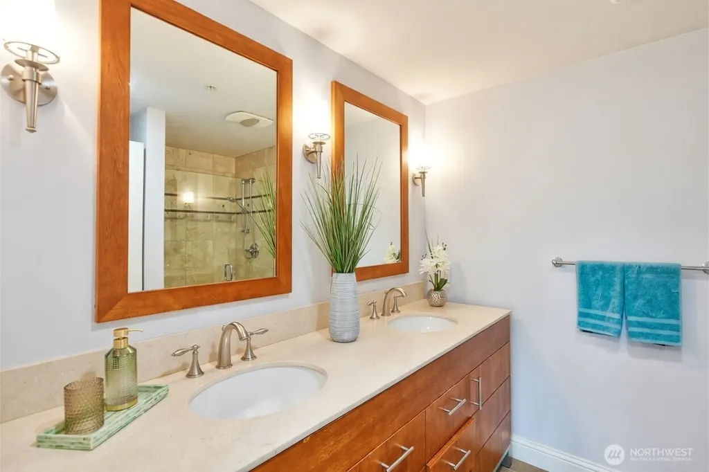 18707 SE Newport Way Issaquah WA 98027