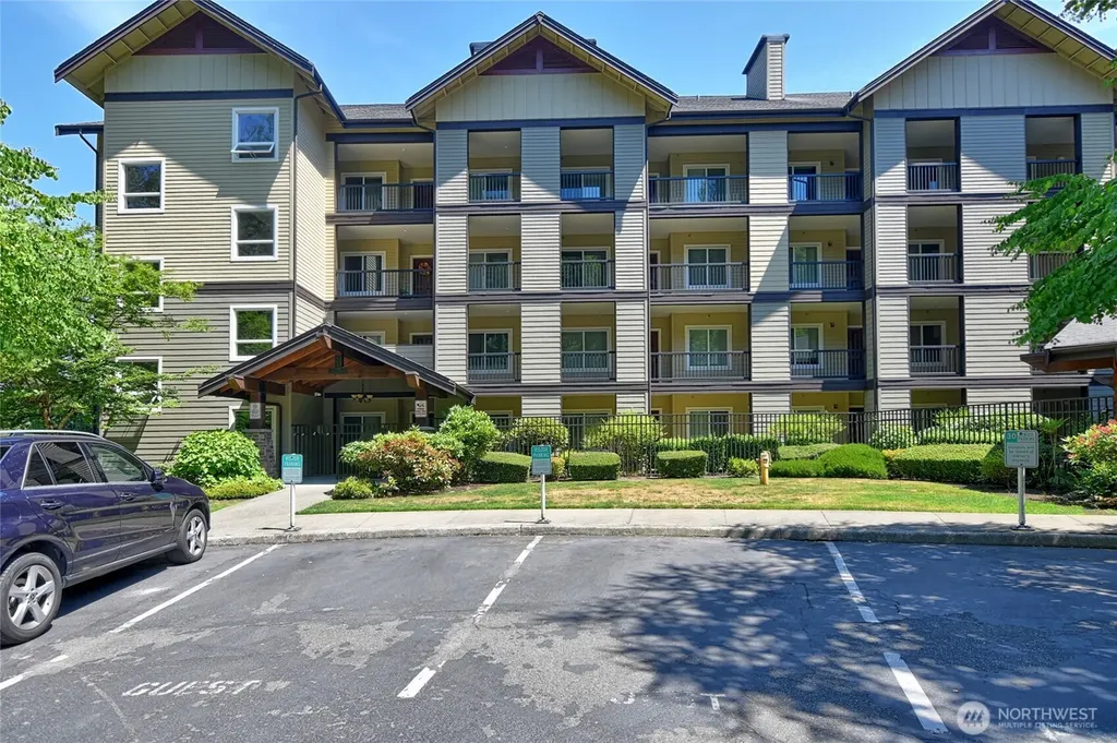 18707 SE Newport Way Issaquah WA 98027