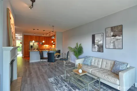 18707 SE Newport Way Issaquah WA 98027