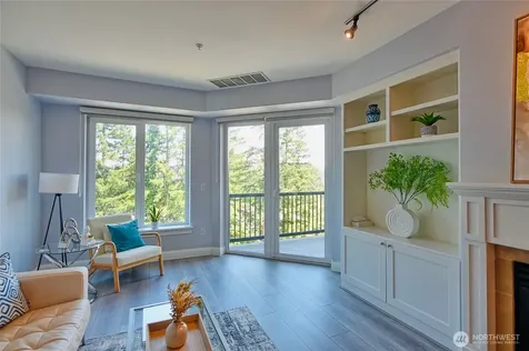 18707 SE Newport Way Issaquah WA 98027