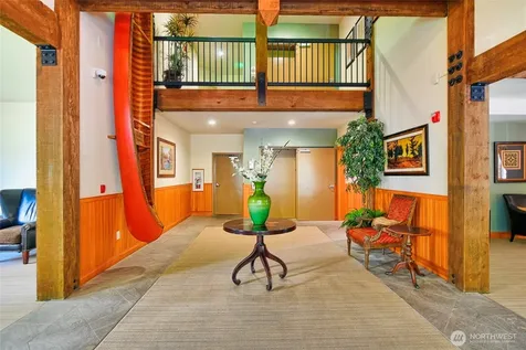 18707 SE Newport Way Issaquah WA 98027