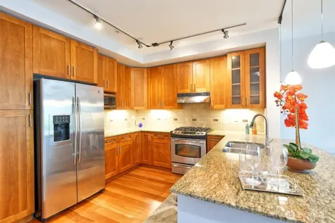 18707 SE Newport Way Issaquah WA 98027