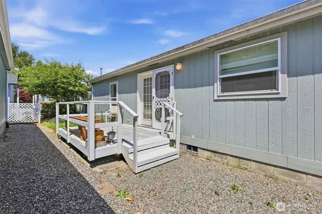 627 Andrew Drive Burlington WA 98233