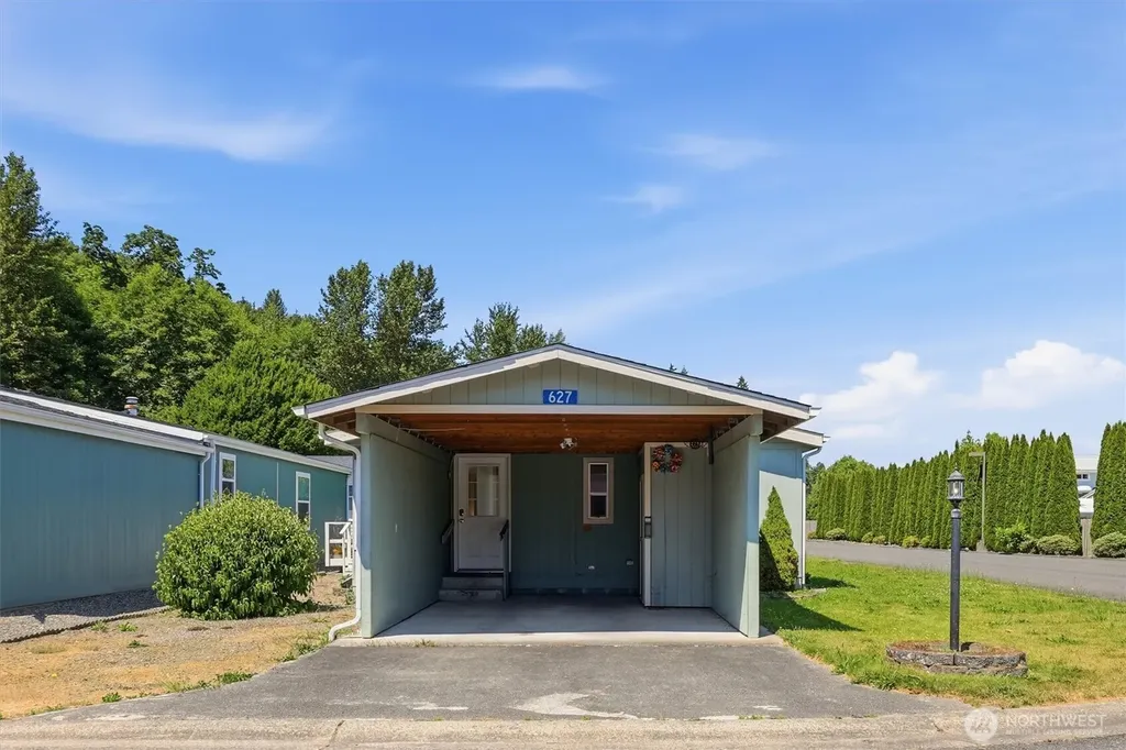 627 Andrew Drive Burlington WA 98233