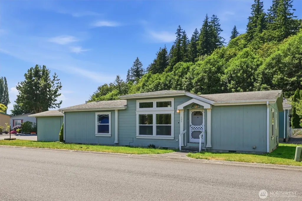627 Andrew Drive Burlington WA 98233