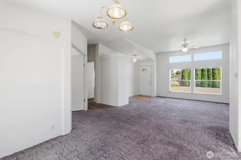 627 Andrew Drive Burlington WA 98233
