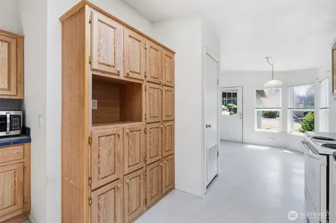 627 Andrew Drive Burlington WA 98233
