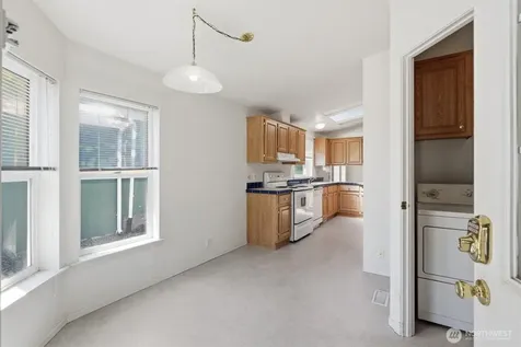 627 Andrew Drive Burlington WA 98233