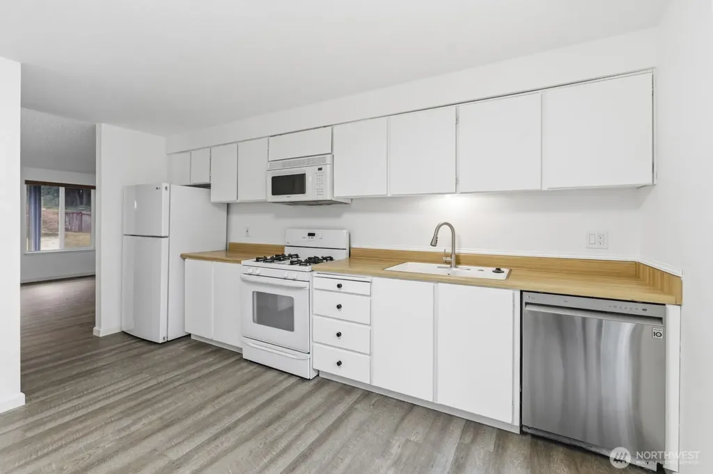 2614 White Cedar Drive SE Port Orchard WA 98366