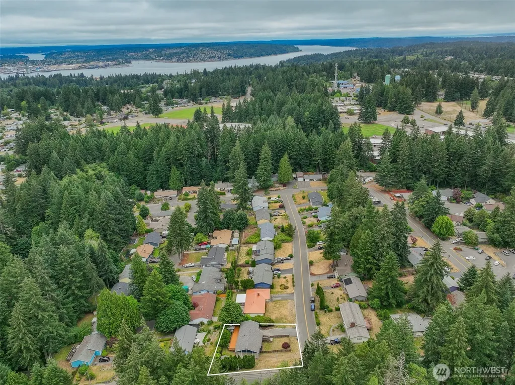 2614 White Cedar Drive SE Port Orchard WA 98366