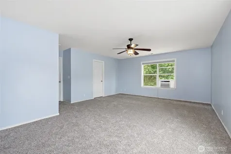 908 Daffodil Avenue NE Orting WA 98360