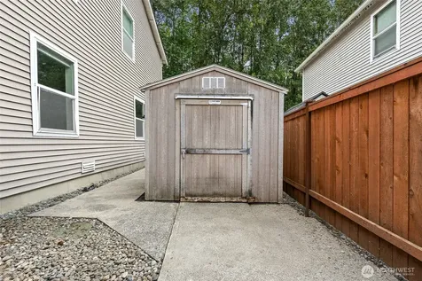 908 Daffodil Avenue NE Orting WA 98360