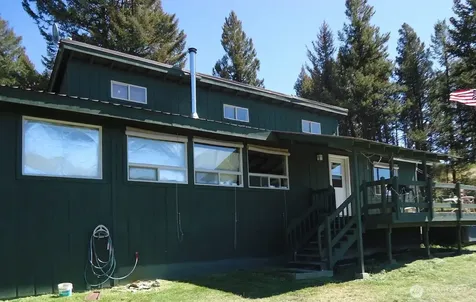 302 Davies Road Oroville WA 98844