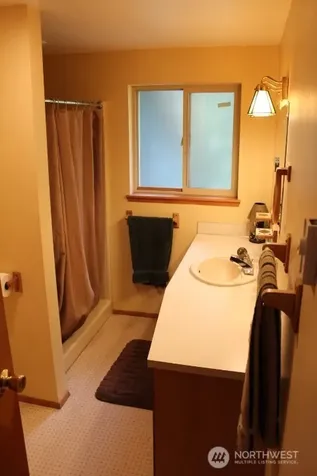 302 Davies Road Oroville WA 98844