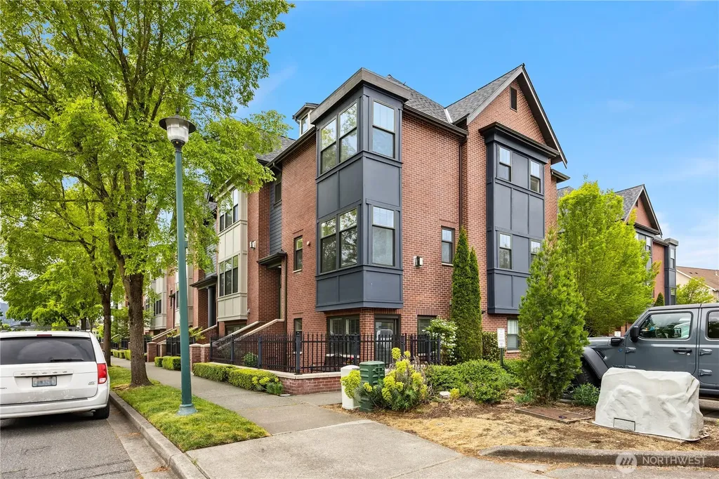 1186 NE Park Drive NE Issaquah WA 98029