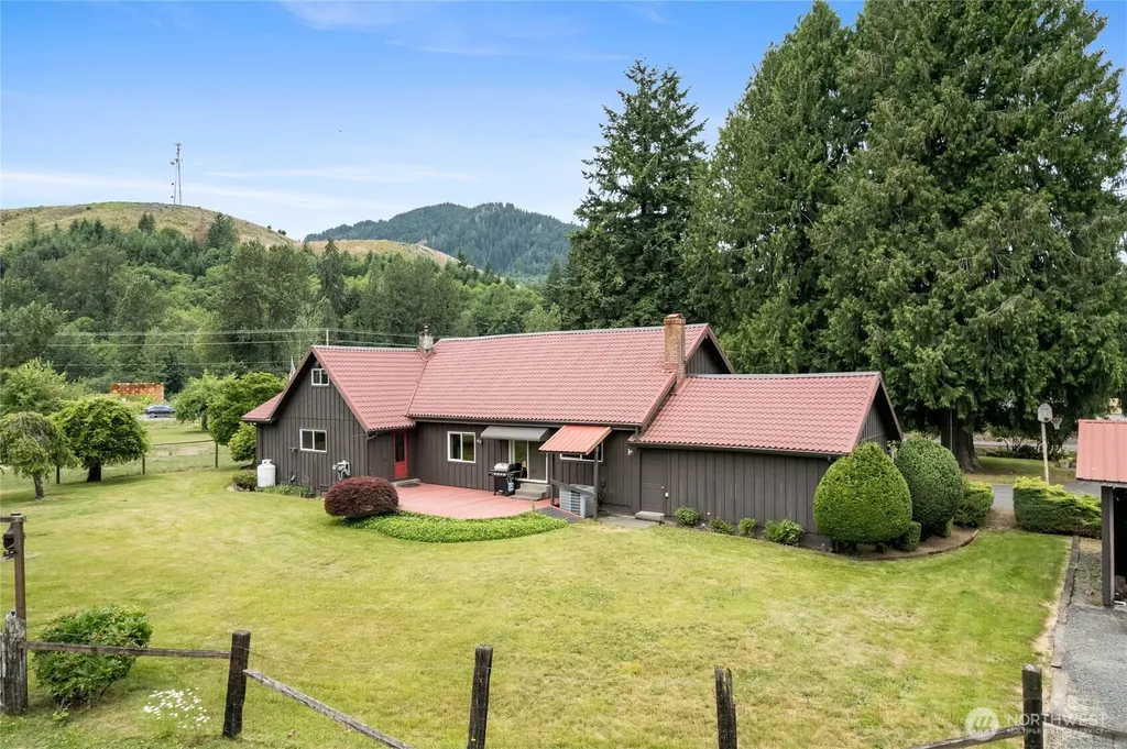 106 Lester Road Morton WA 98356
