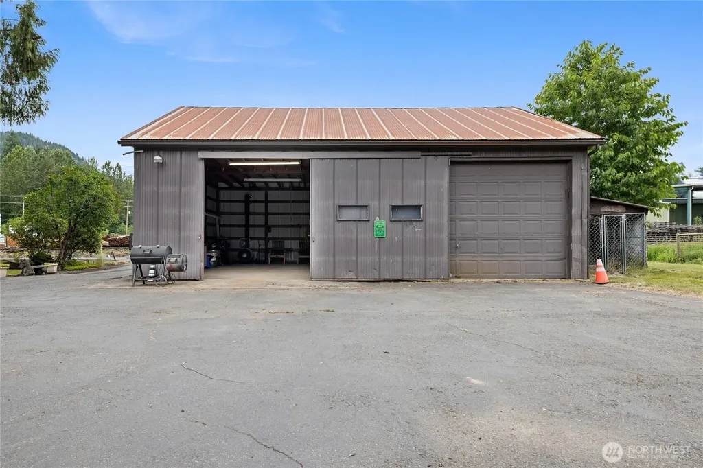 106 Lester Road Morton WA 98356