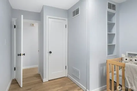 5332 S Wallace Street Seattle WA 98178