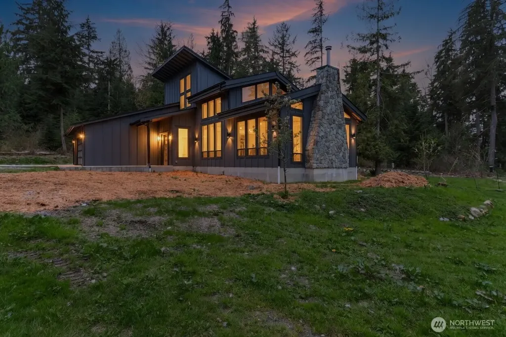 14886 Wilkeson Spiketon Road E Wilkeson WA 98396