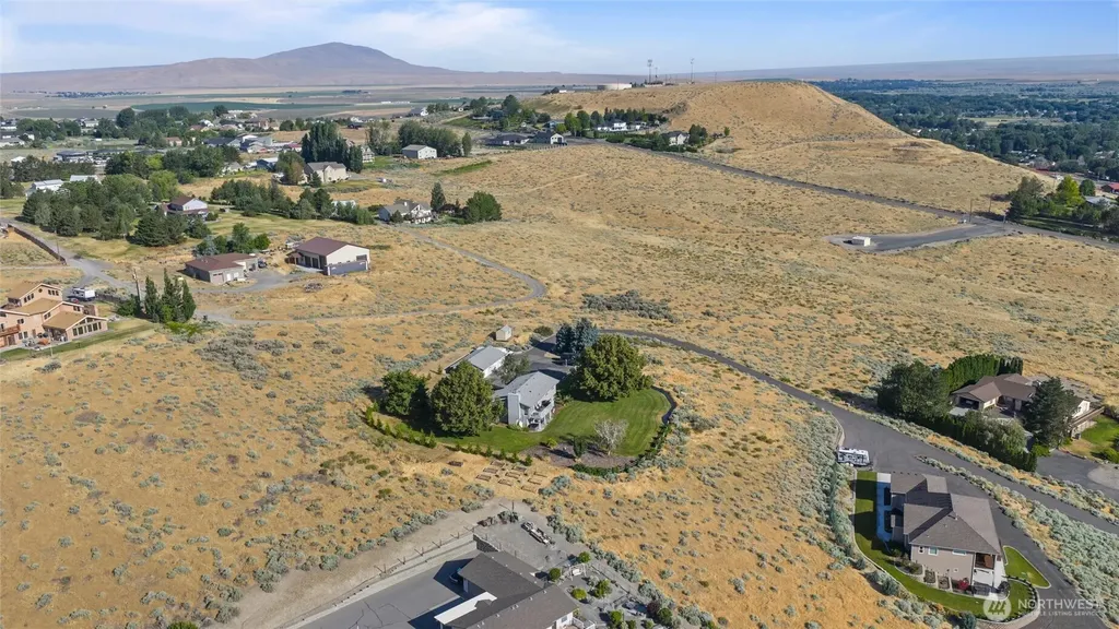 703 S 48th Avenue West Richland WA 99353