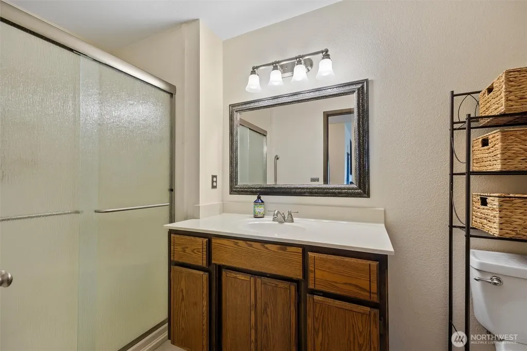 703 S 48th Avenue West Richland WA 99353
