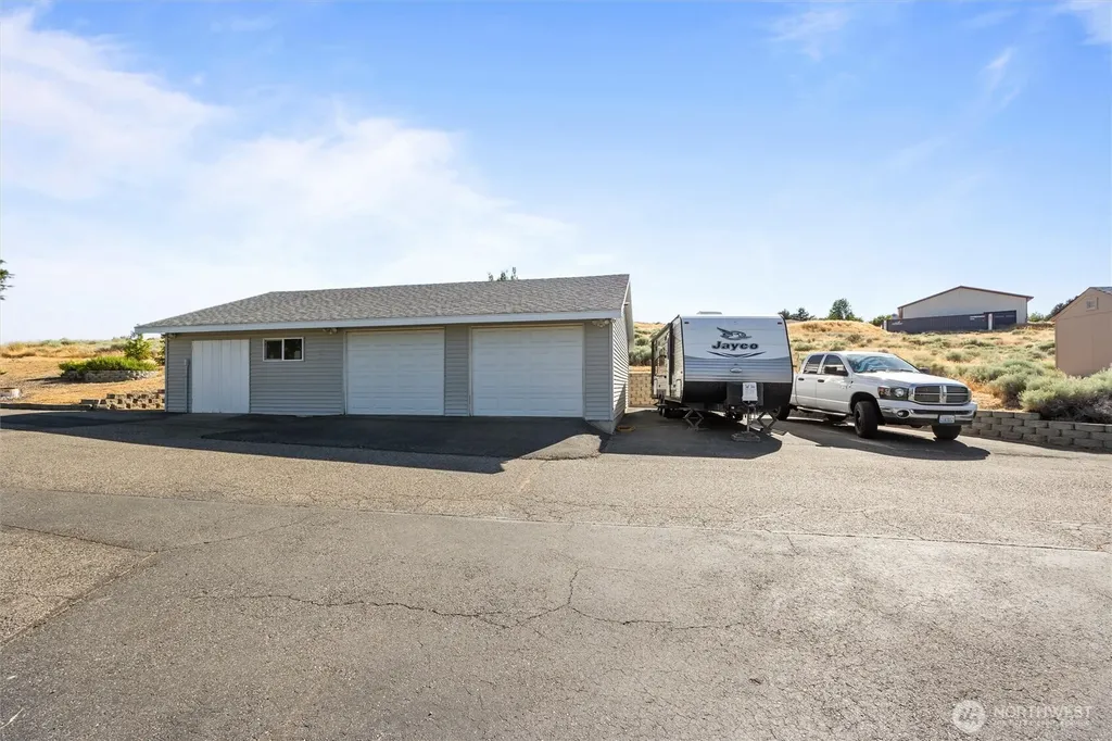 703 S 48th Avenue West Richland WA 99353