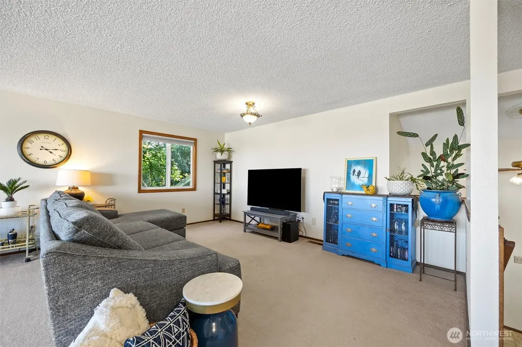 703 S 48th Avenue West Richland WA 99353