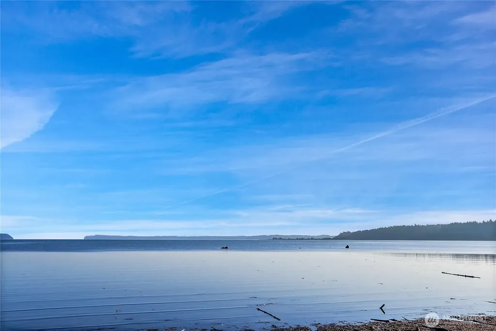 846 Livingston Bay Shore Drive Camano Island WA 98282