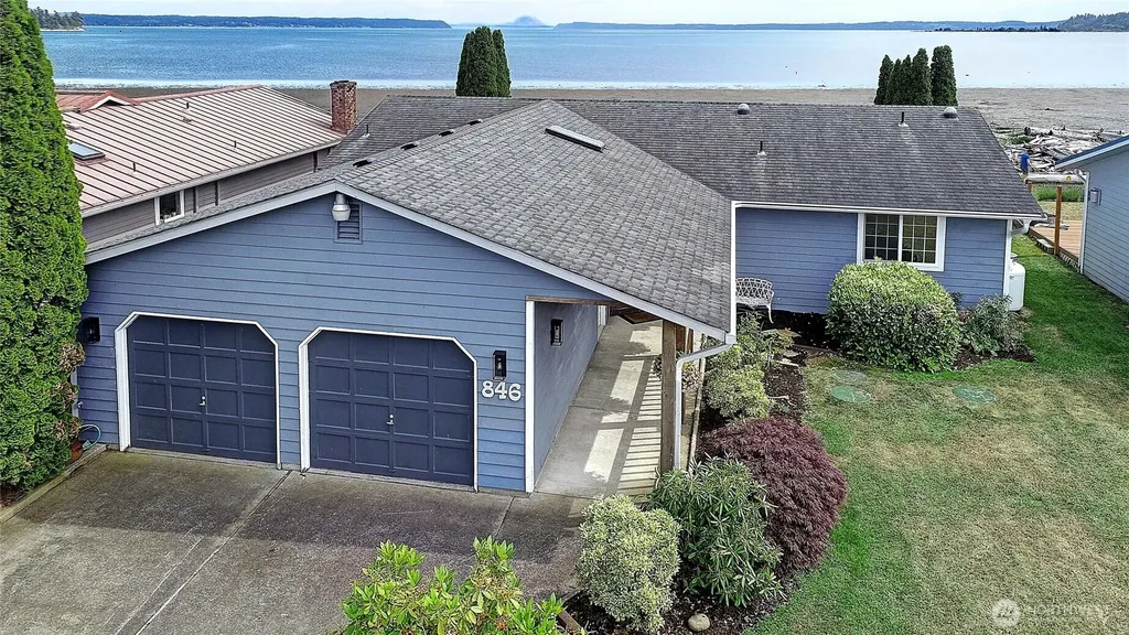 846 Livingston Bay Shore Drive Camano Island WA 98282