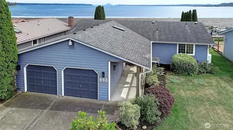 846 Livingston Bay Shore Drive Camano Island WA 98282