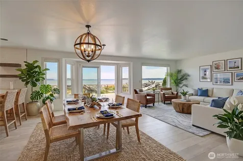 846 Livingston Bay Shore Drive Camano Island WA 98282