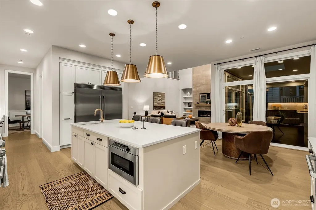 24480 NE 19th Place Sammamish WA 98074