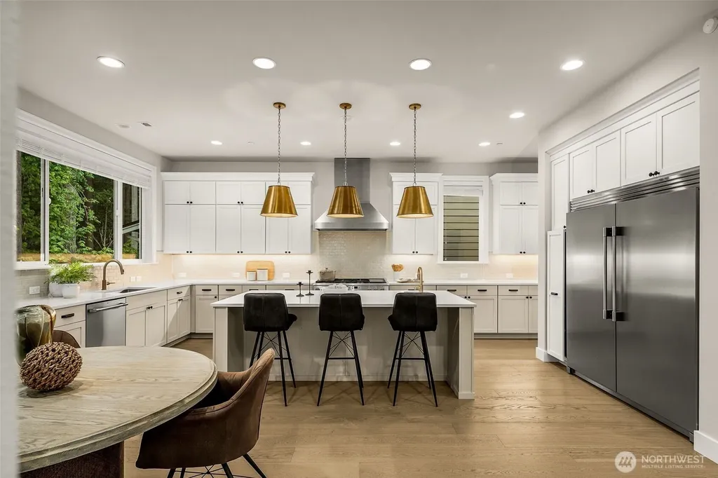 24480 NE 19th Place Sammamish WA 98074