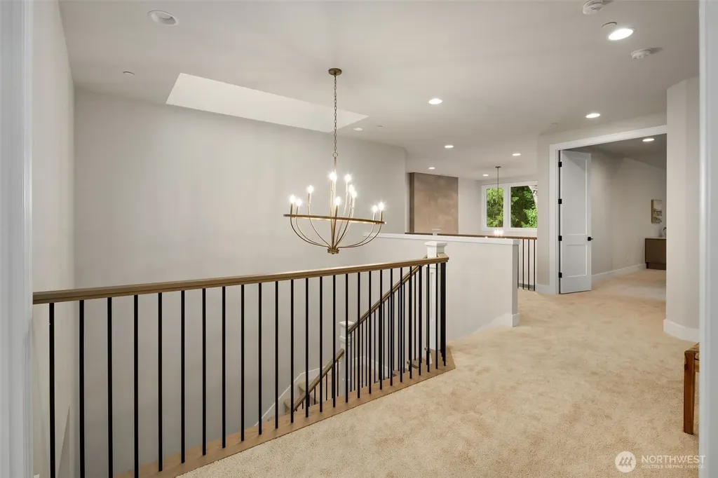 24480 NE 19th Place Sammamish WA 98074