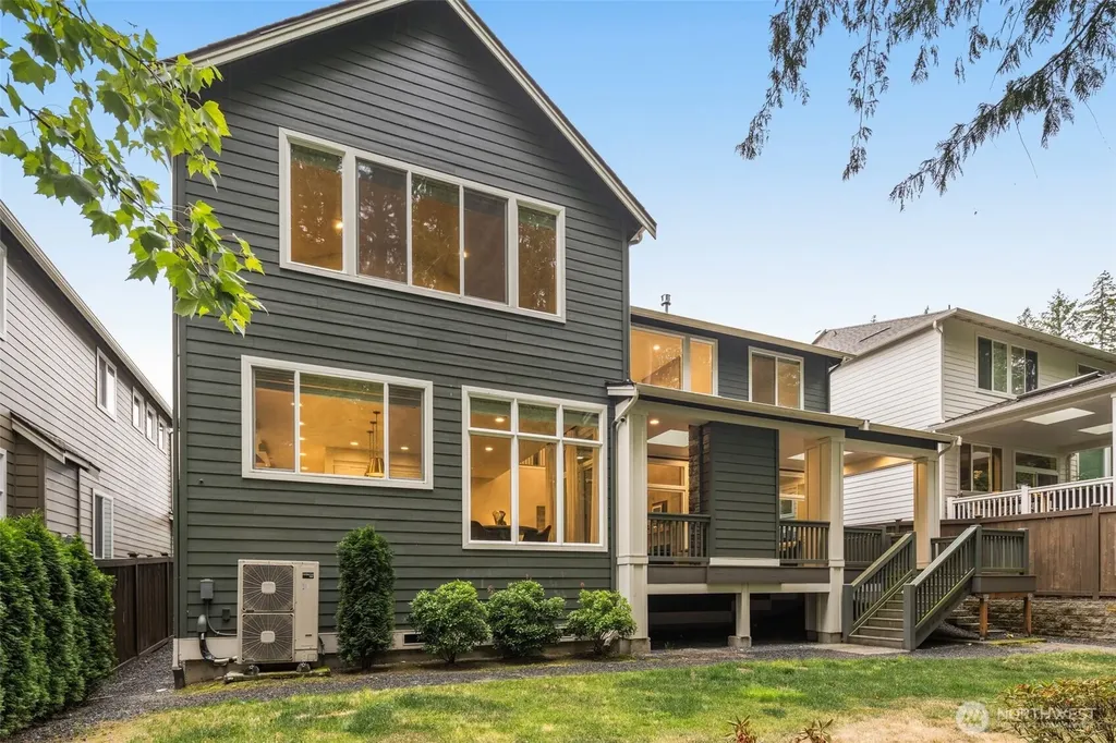 24480 NE 19th Place Sammamish WA 98074