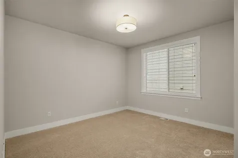 24480 NE 19th Place Sammamish WA 98074