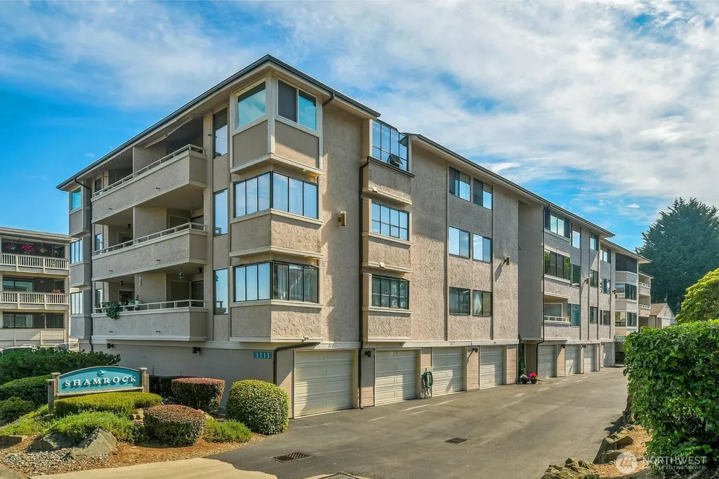 1113 5th Avenue S Edmonds WA 98020