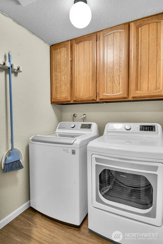 1113 5th Avenue S Edmonds WA 98020