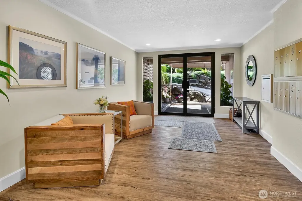 1113 5th Avenue S Edmonds WA 98020