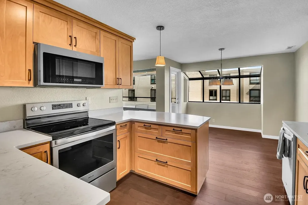 1113 5th Avenue S Edmonds WA 98020