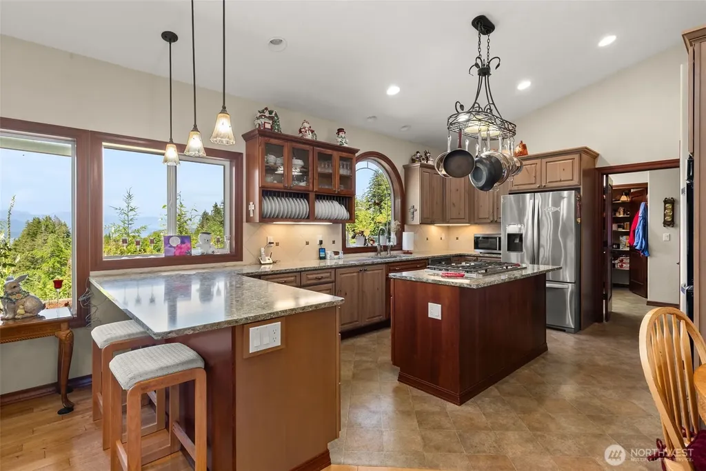 1471 E Webb Hill Road Union WA 98592