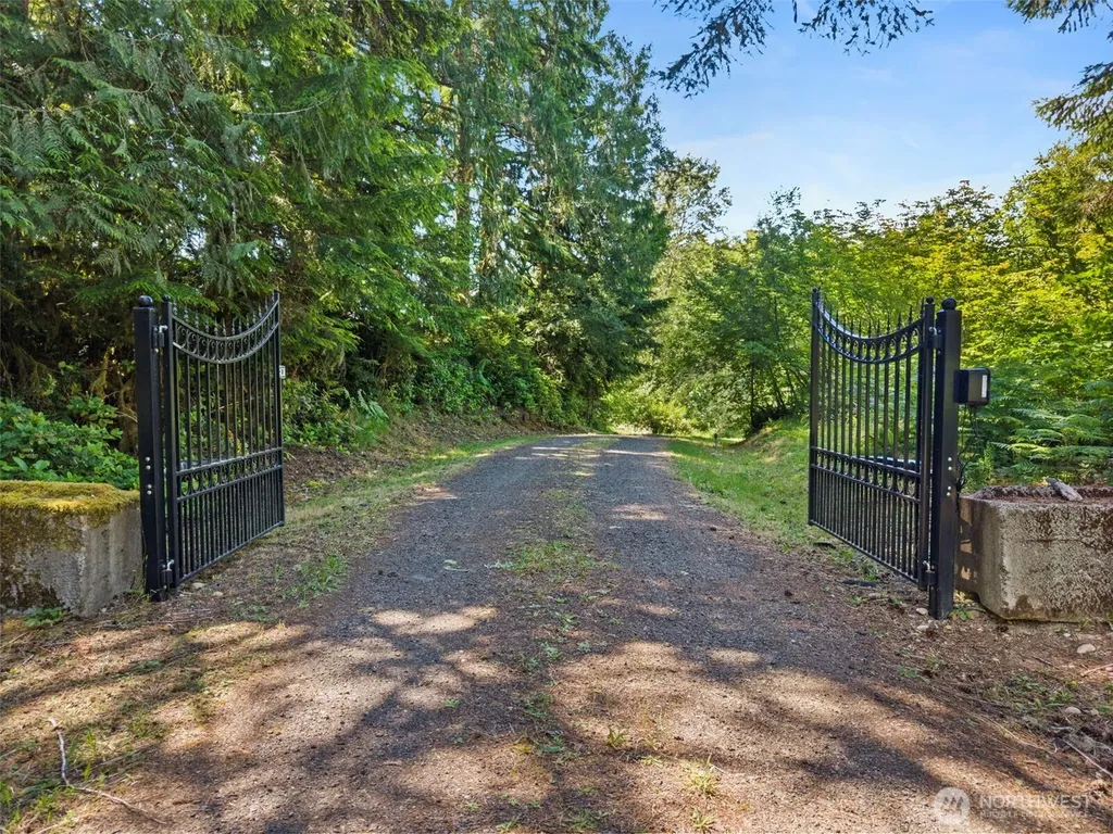 1471 E Webb Hill Road Union WA 98592