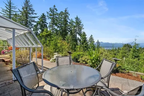 1471 E Webb Hill Road Union WA 98592