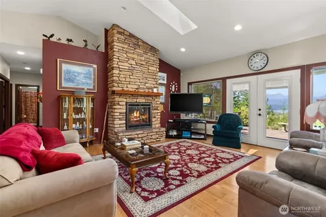 1471 E Webb Hill Road Union WA 98592
